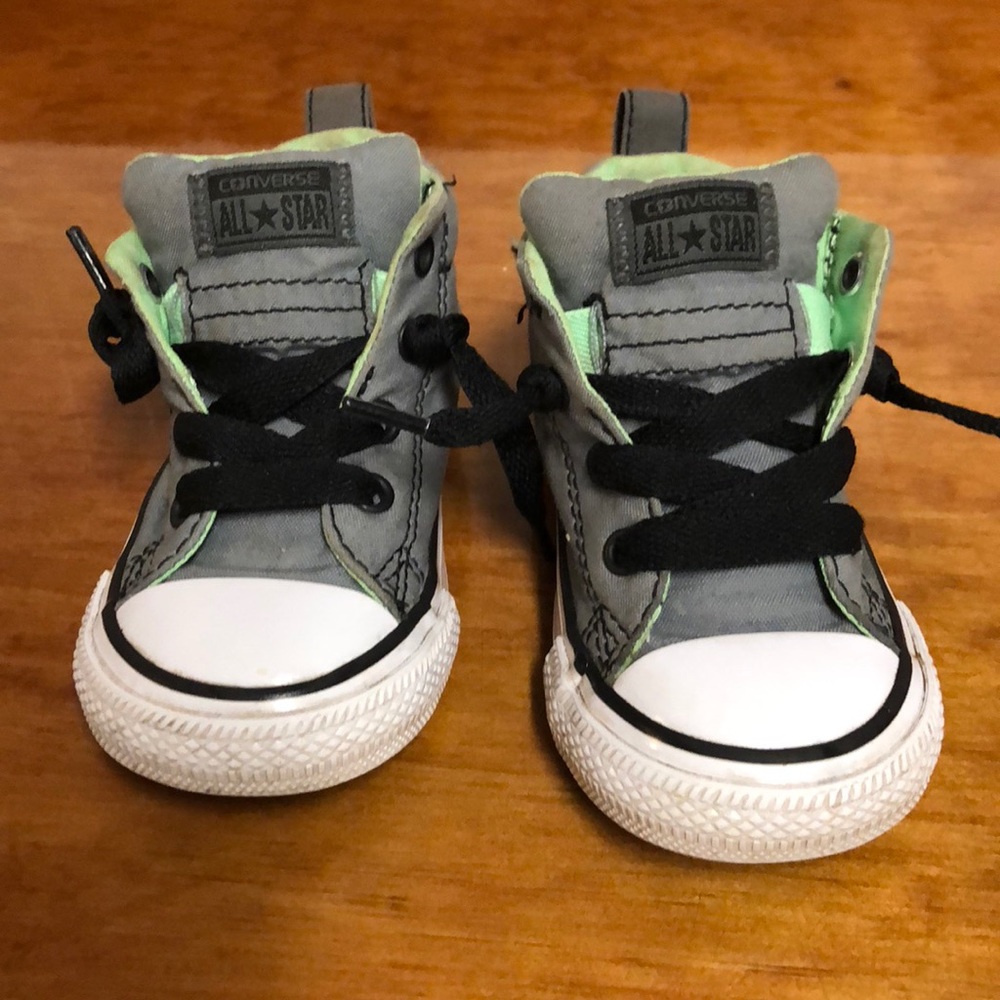 Infant size 6 Converse